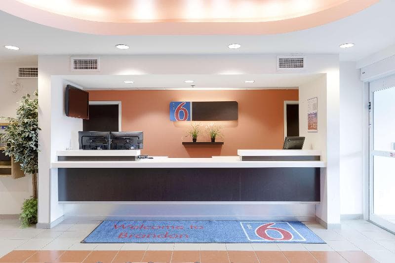 Motel 6 Brandon 5