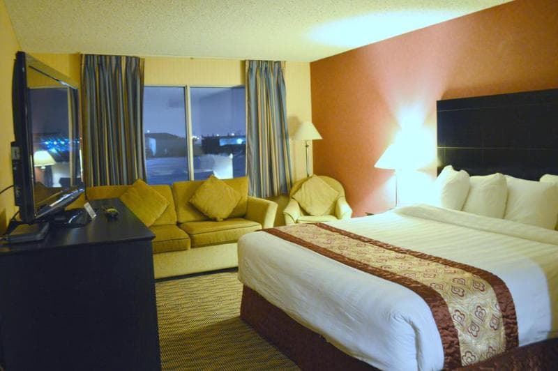 Coast Nisku Inn & Conference Centre 5