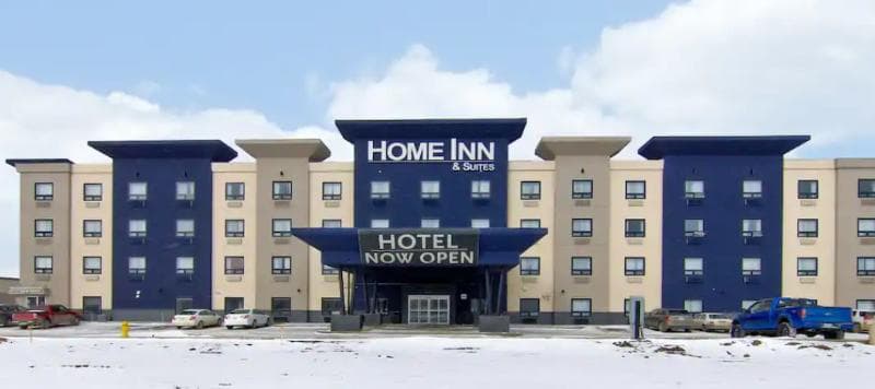 Home Inn And Suites Regina Airport 3