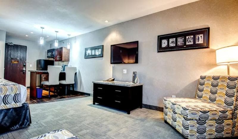Home Inn & Suites Yorkton 4