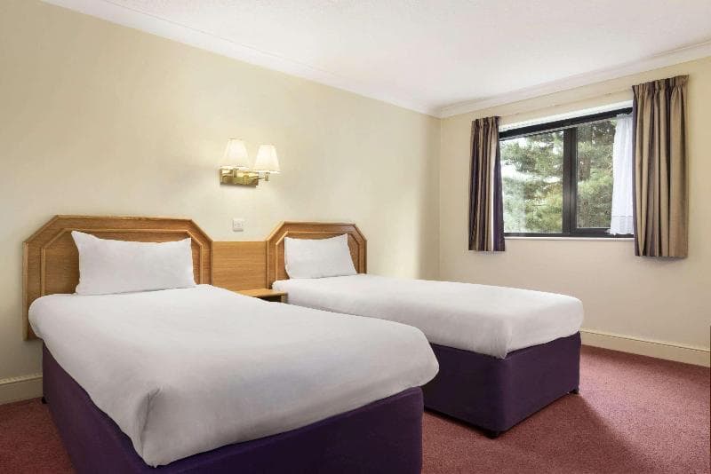 Days Inn By Wyndham Stafford 2