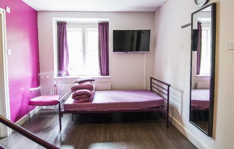 Safestay London Kensington Holland Park 2