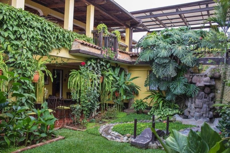 Hotel Las Camelias Inn photo 1