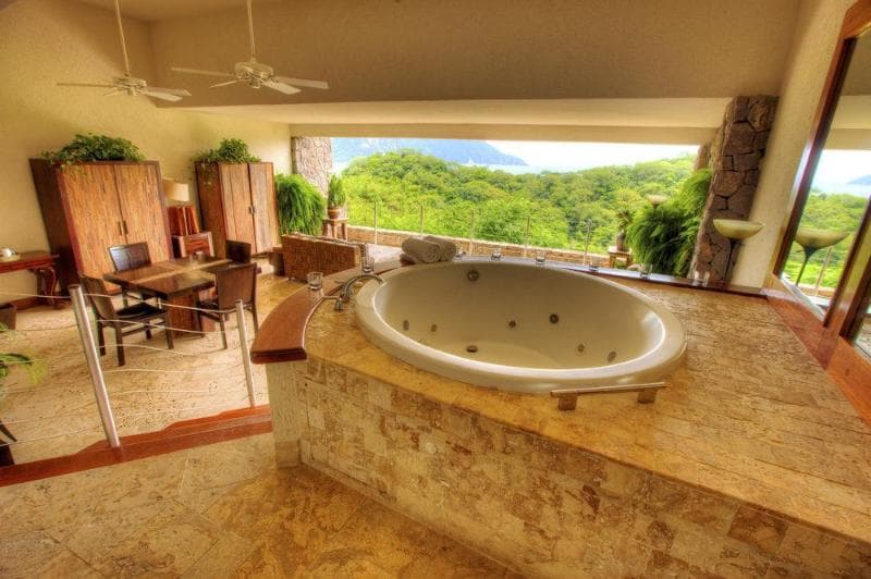 Jade Mountain photo 1