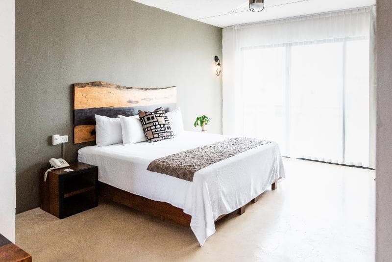 Hotel 52 4