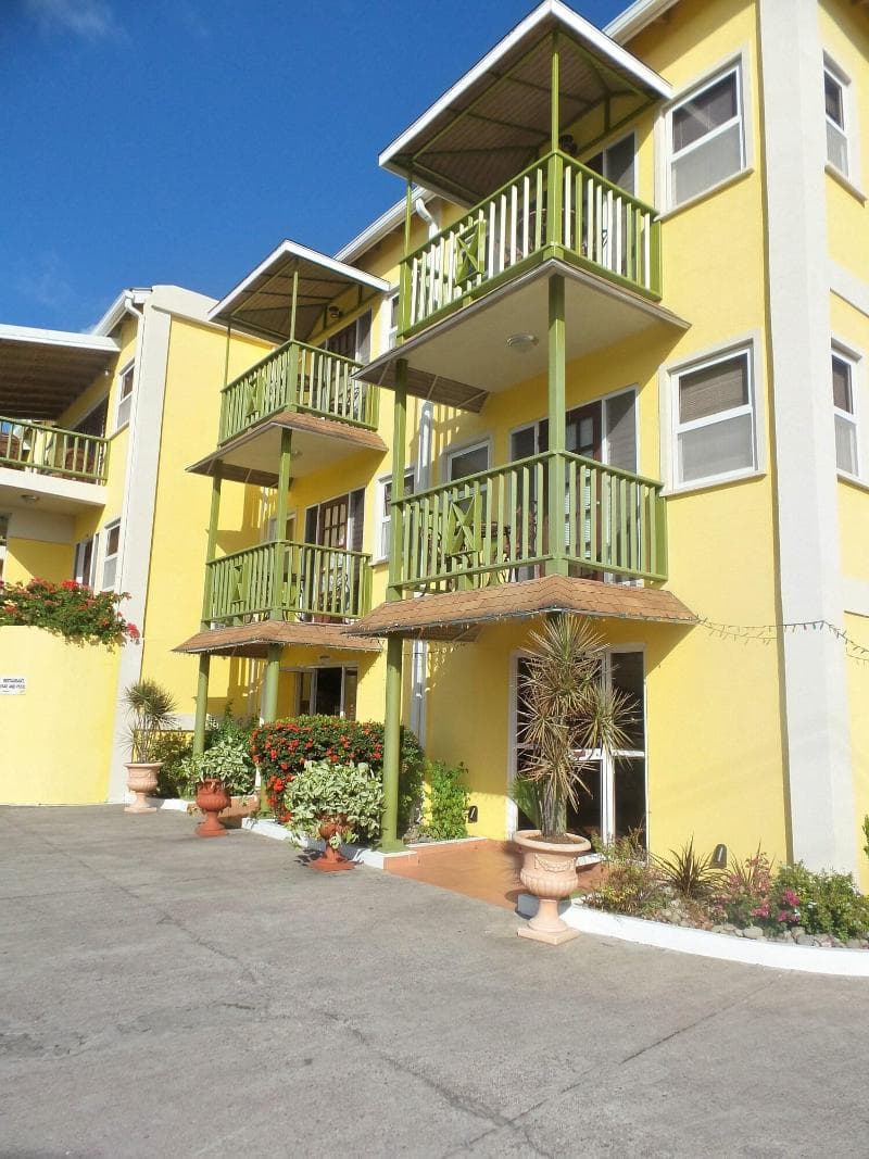 Grooms Beach Villa & Resort 5