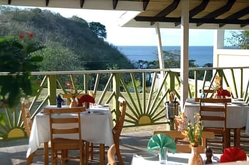Grooms Beach Villa & Resort 3