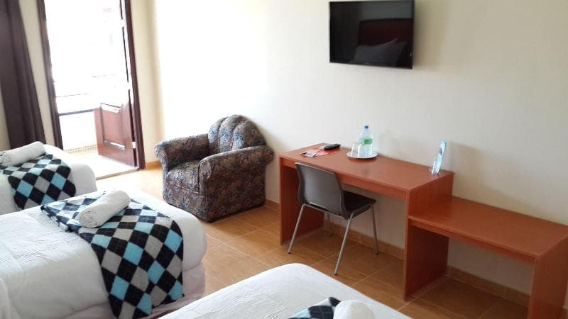 Express Inn Coronado Hotel & Camping 3