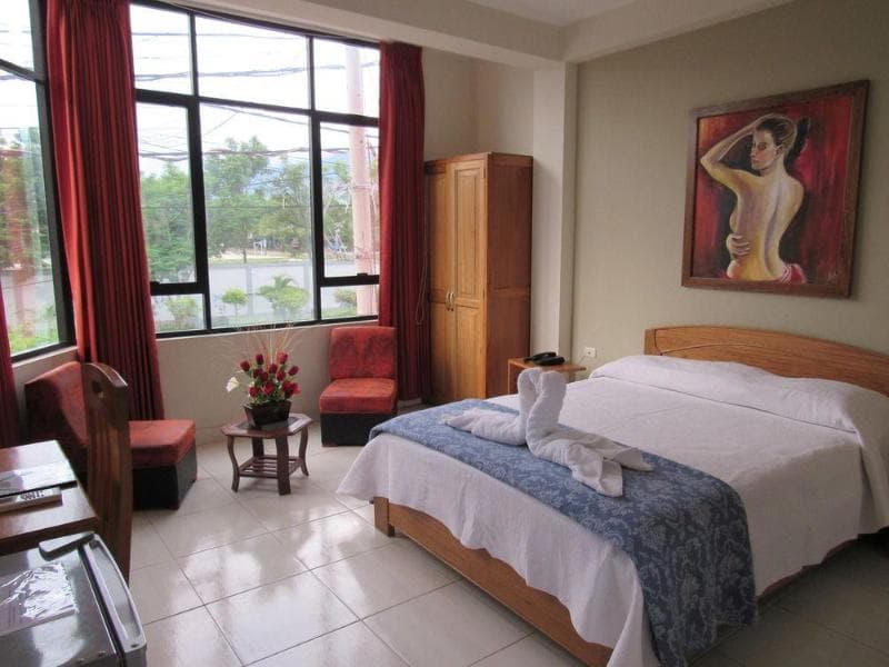Royal Kerkus Hotel photo 1