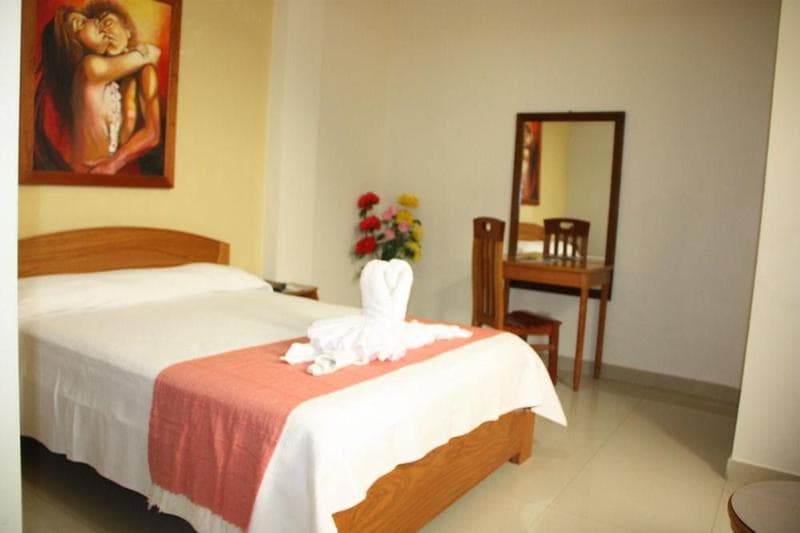Royal Kerkus Hotel 3
