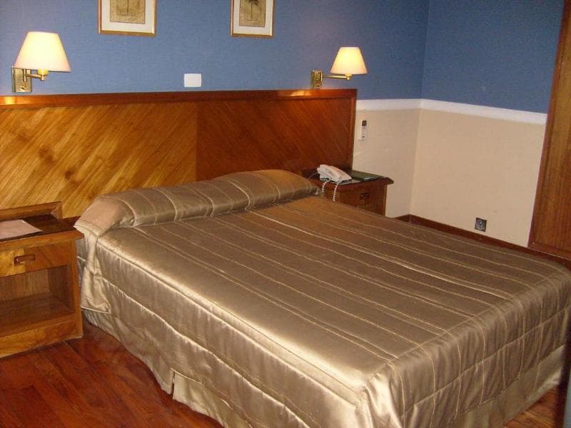 Premier Hill Hotel Suites 5