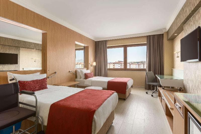 Ramada By Wyndham Usak 5