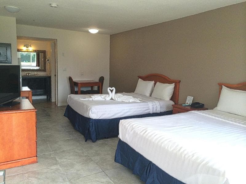 Lantern Inn Suites 2