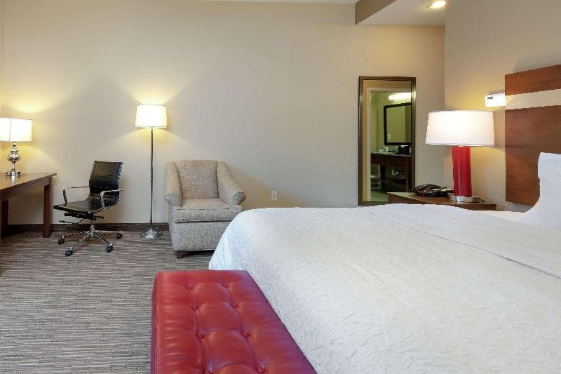 Hampton Inn Atlanta McDonough 4