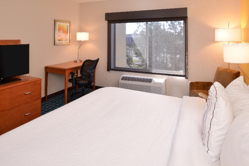 Fairfield Inn Hattiesburg 4
