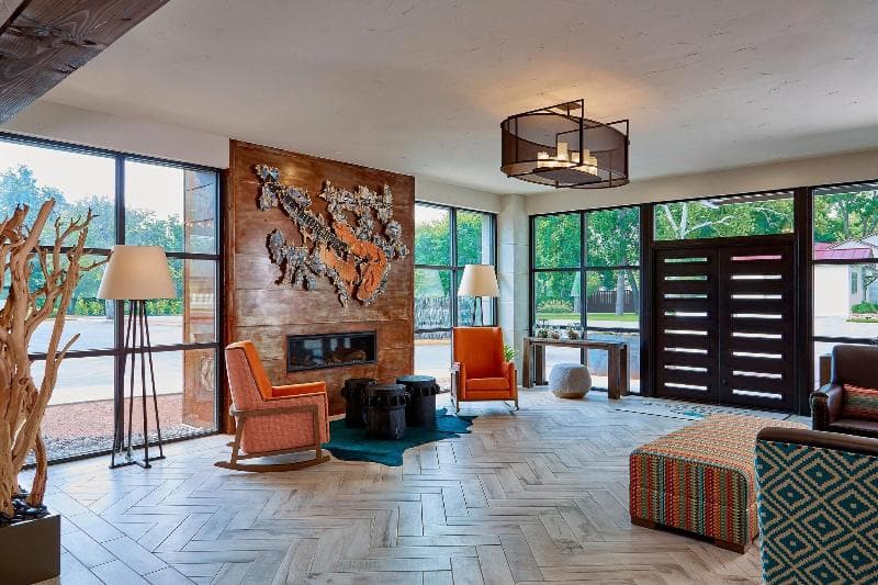 Fredericksburg Inn Suites 5