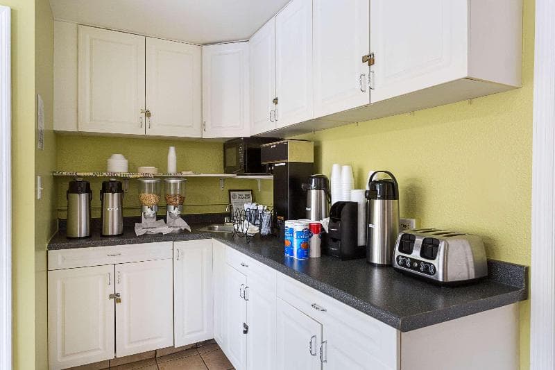 Rodeway Inn & Suites Birmingham I-59 Exit 134 main