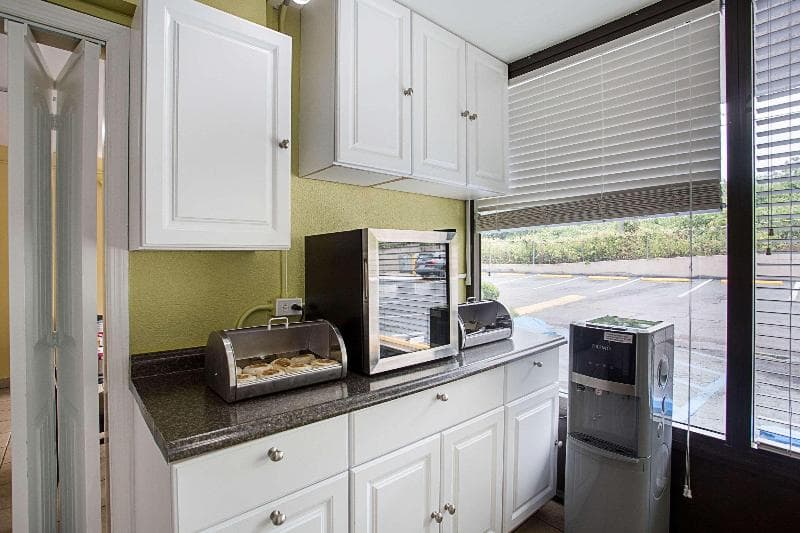 Rodeway Inn & Suites Birmingham I-59 Exit 134 3
