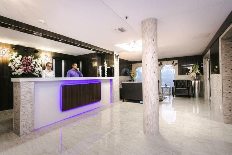 Ocean Beach Palace 2