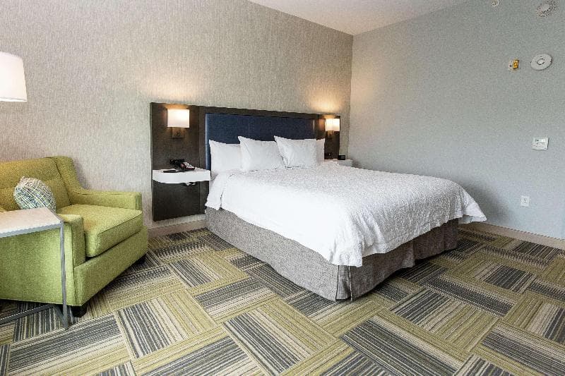 Hampton Inn & Suites Syracuse North Airport Area 4