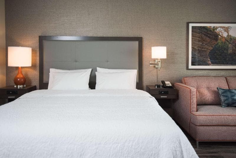 Hampton Inn & Suites at Wisconsin Dells Lake Delton 5