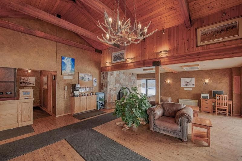 Brandin Iron Inn 3