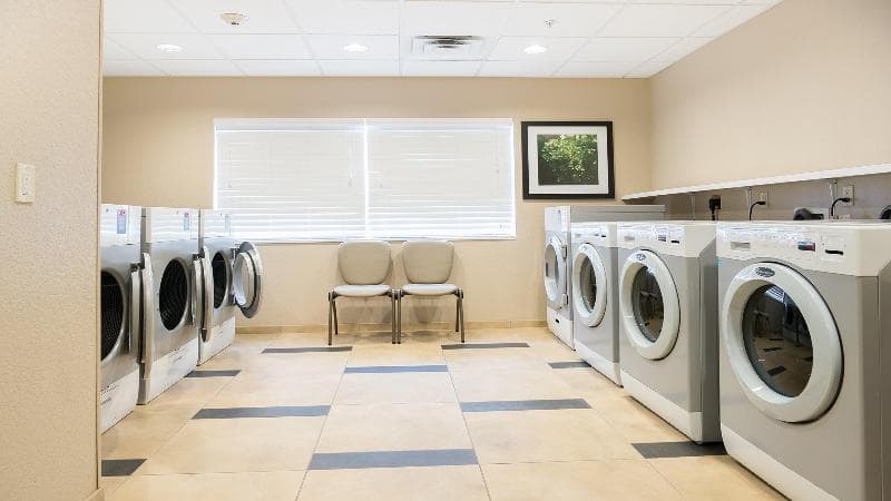 Candlewood Suites Bay City 3