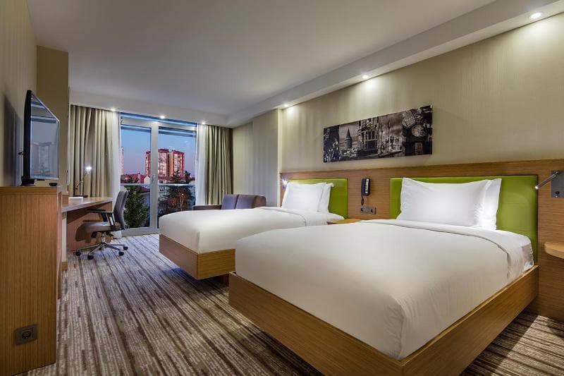 Hampton by Hilton Istanbul Atakoy 4