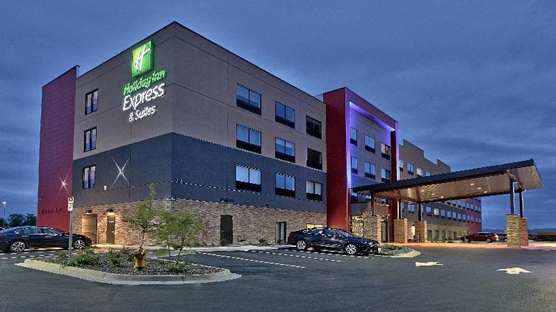 Holiday Inn Express Suites Denver Northwest Broomf photo 1