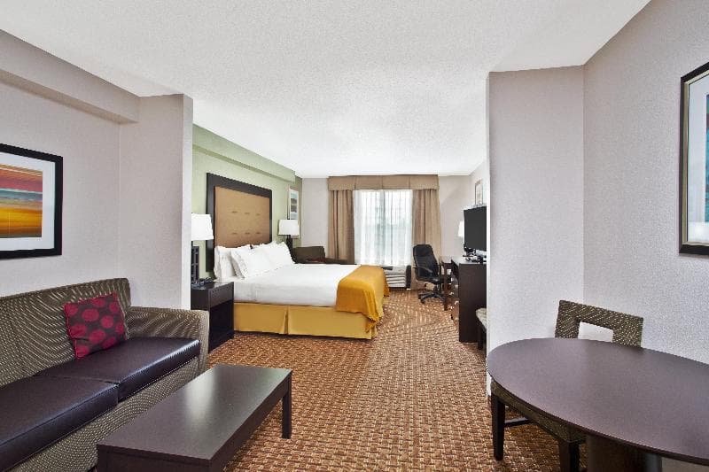 Holiday Inn Express & Suites Harrington 5