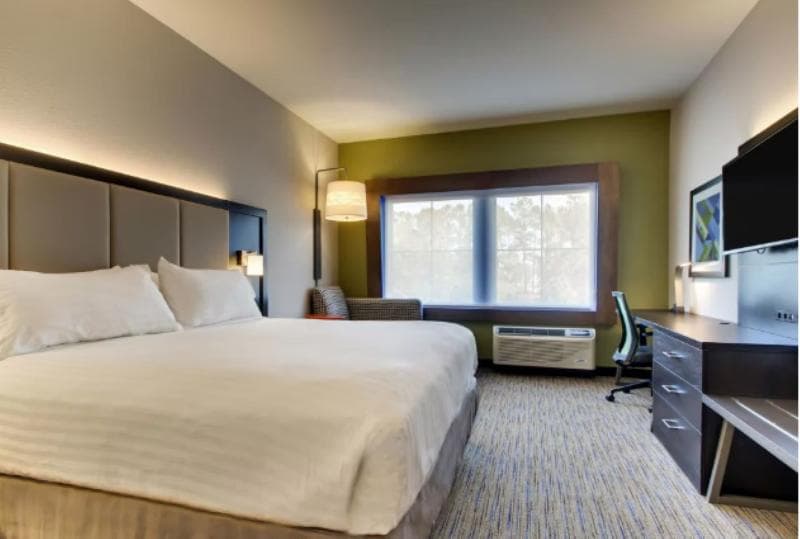 Holiday Inn Express And Suites Charleston Ne Mt Pleasant Us17 3