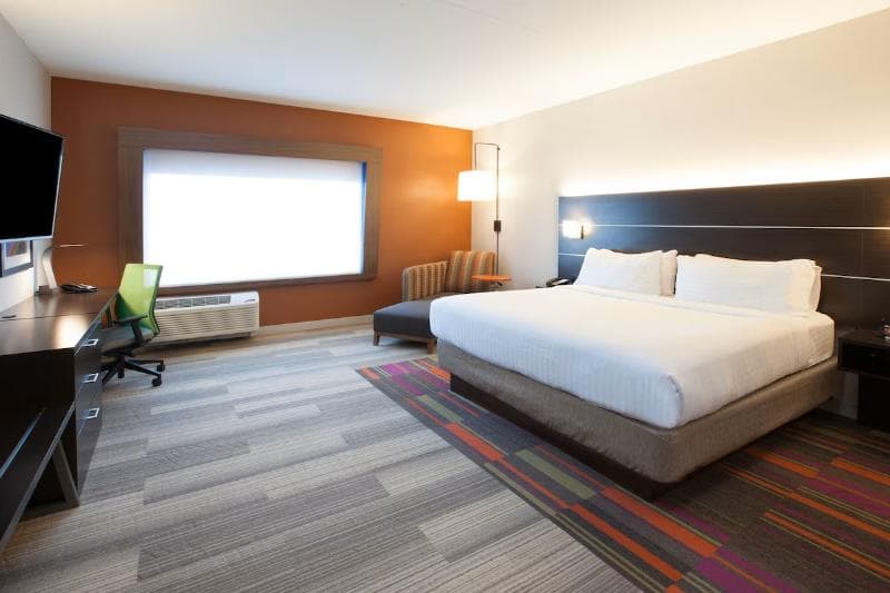 Holiday Inn Express Suites Indianapolis Ne Noblesv 4