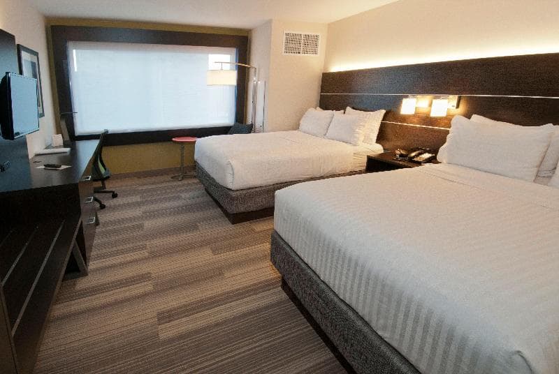 Holiday Inn Express Suites Johnstown 5