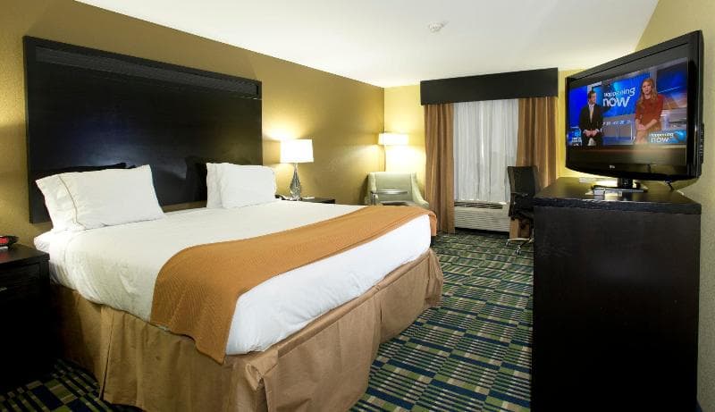 Holiday Inn Express Suites Morrilton photo 1