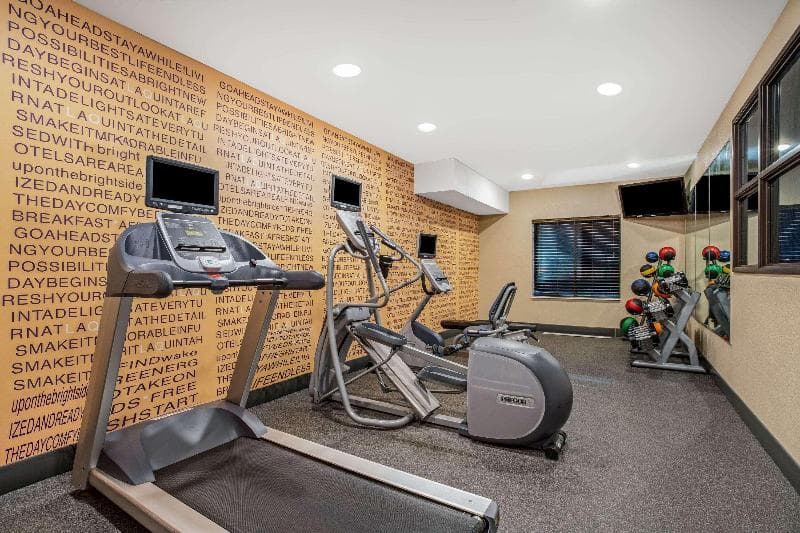La Quinta Inn & Suites by Wyndham Norwich-Plainfield-Casino main