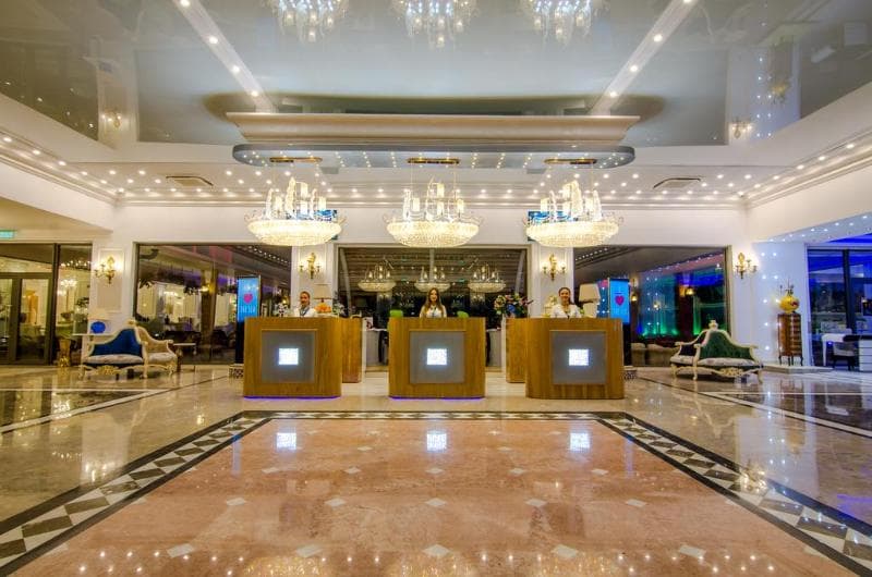 Phoenicia Royal 5