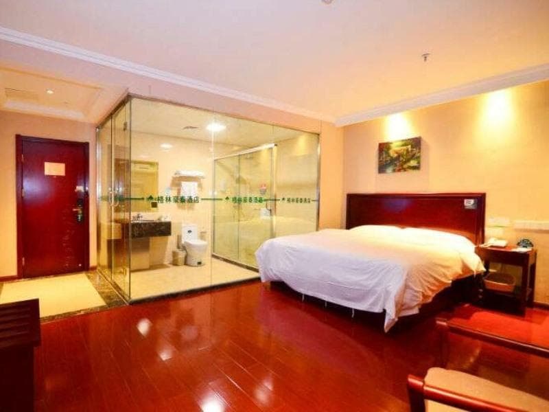 Greentree Inn Lianyungang Donghai New Bus Station Express Hotel 5