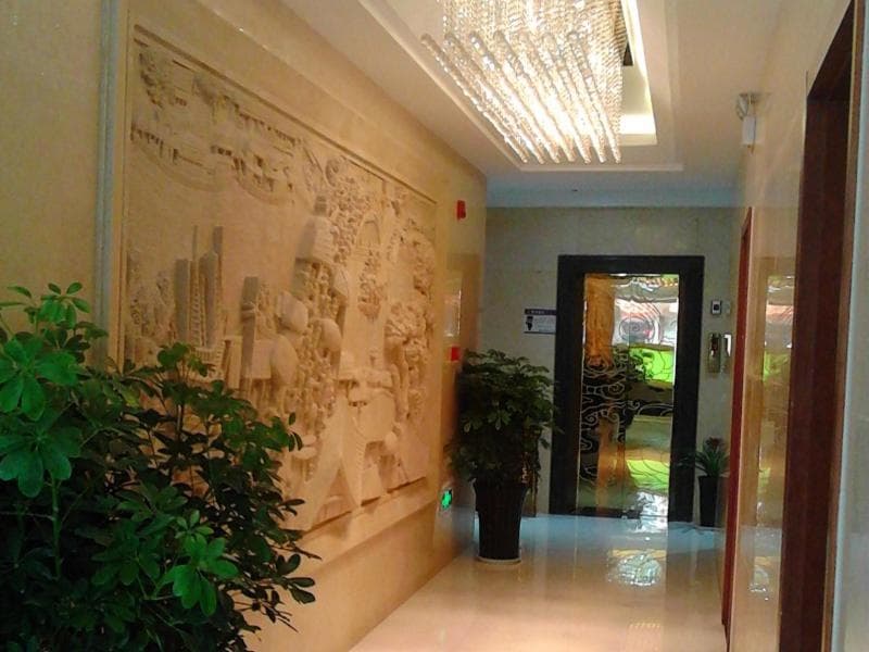 GreenTree Inn Anhui Luan Huoqiu Jianxing Road Express Hotel 3