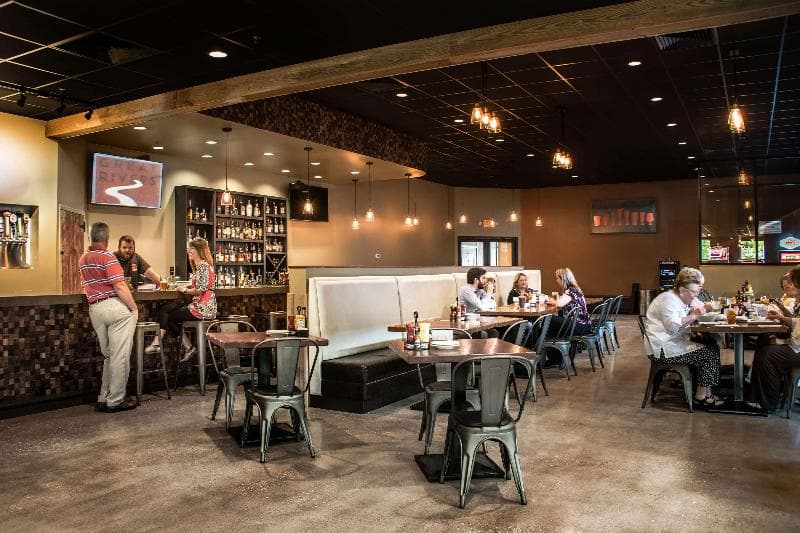 Best Western Premier Alton-St. Louis Area Hotel 2