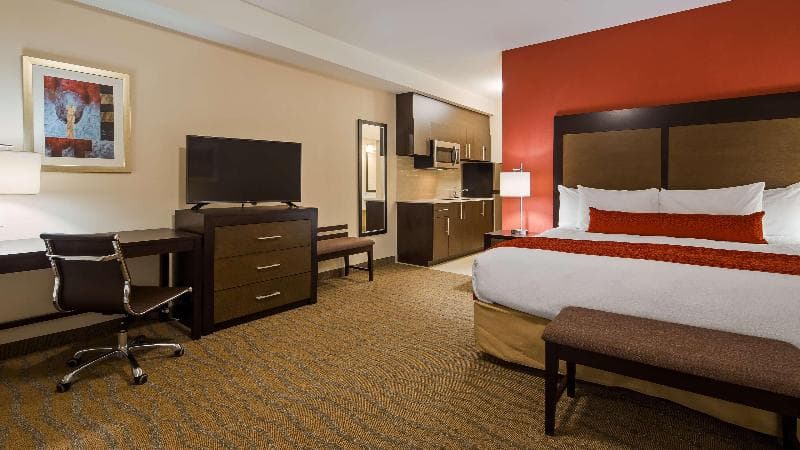 Best Western Plus Merritt Hotel 4