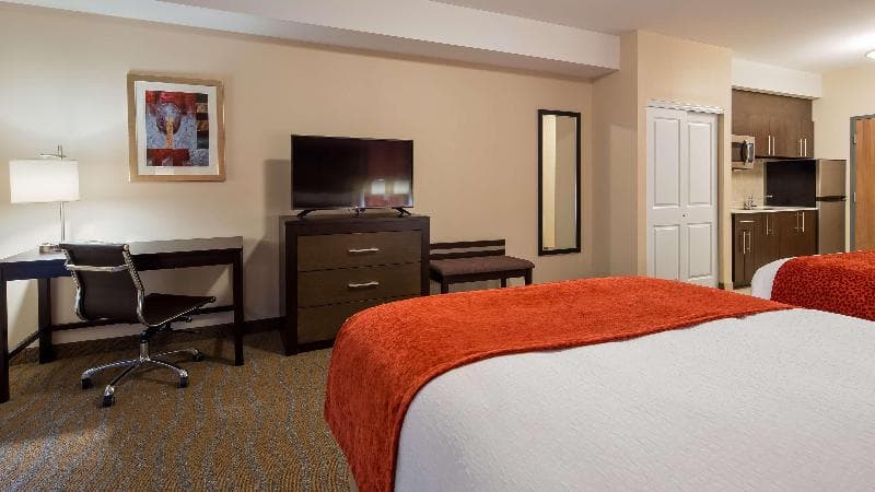 Best Western Plus Merritt Hotel 5