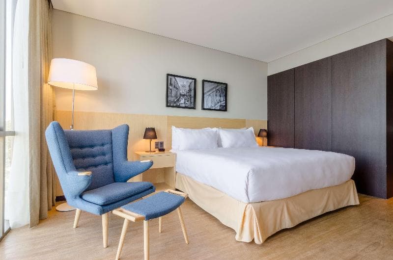 Hampton by Hilton Montevideo Carrasco 4