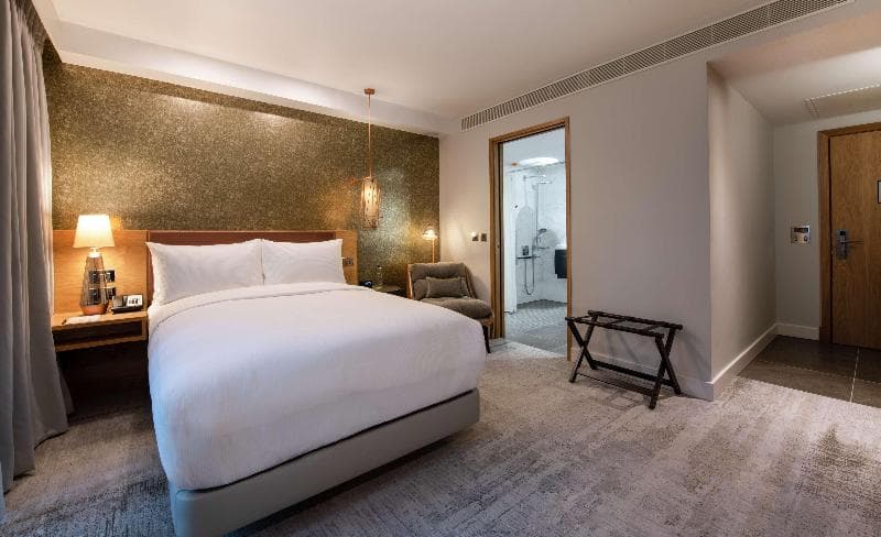 Lincoln Plaza London Curio Collection By Hilton 4