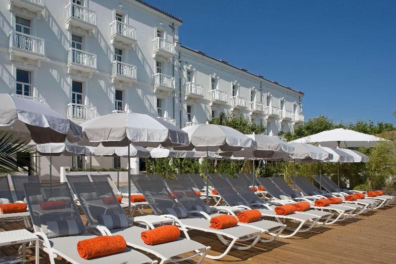 Grand Hotel des Sablettes Plage, Curio Collection by Hilton 5
