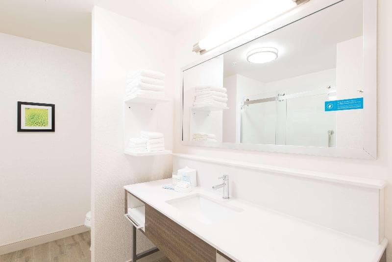 Hampton Inn & Suites Fayetteville 4