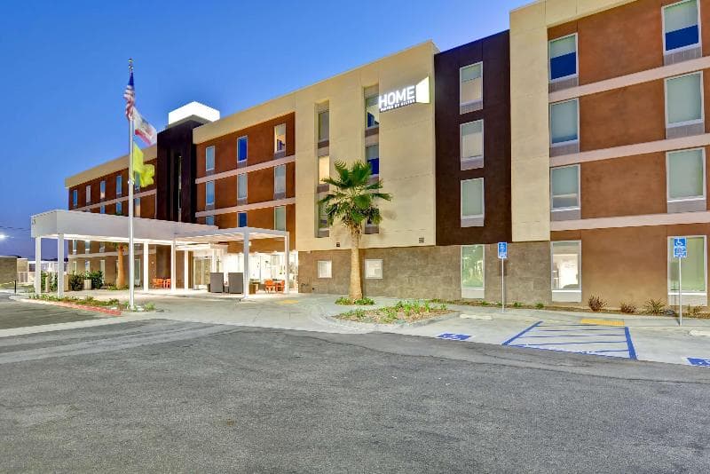 Home2 Suites by Hilton Azusa, CA 4