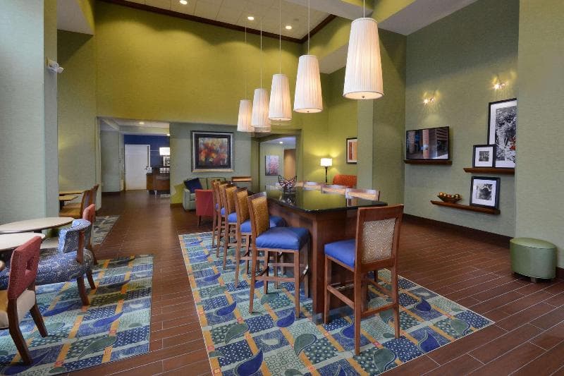 Hampton Inn & Suites Lynchburg 5