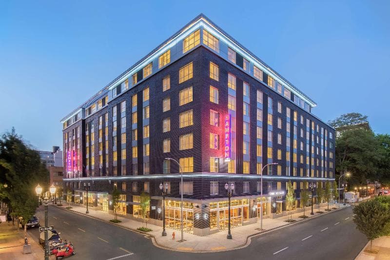 Hampton Inn & Suites Portland-Pearl District photo 1