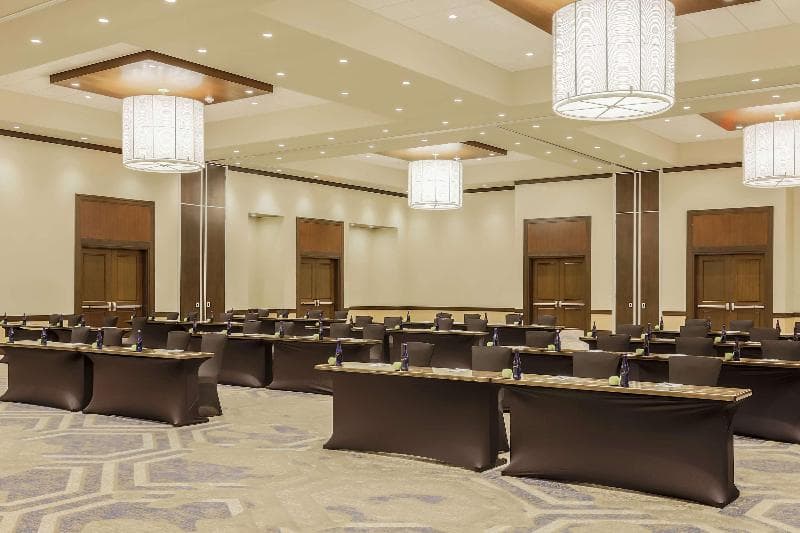 Embassy Suites by Hilton Syracuse Destiny USA photo 1
