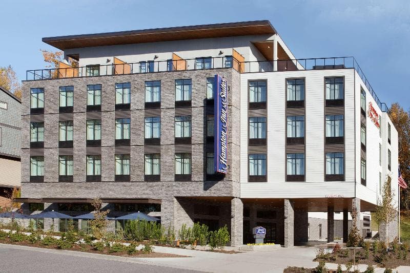 Hampton Inn & Suites Seattle/Renton, WA 5